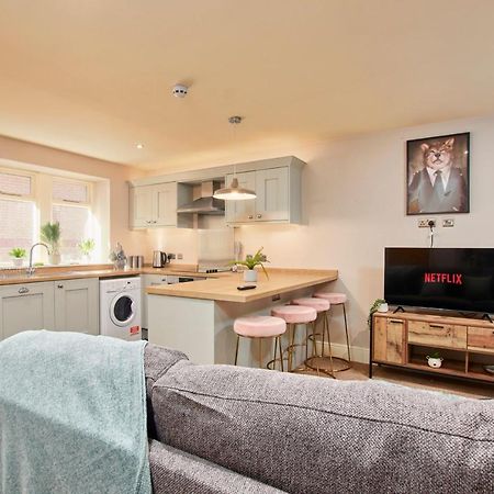 The Stunning Central Harrogate Abode - Sleeps 6 Экстерьер фото