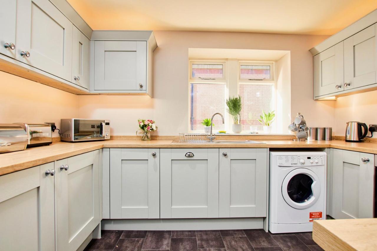 The Stunning Central Harrogate Abode - Sleeps 6 Экстерьер фото
