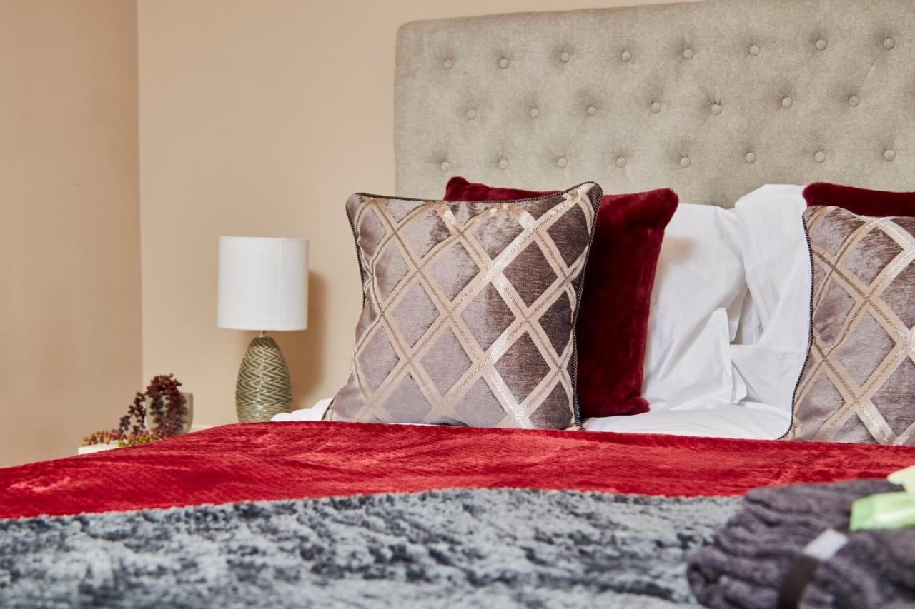 The Stunning Central Harrogate Abode - Sleeps 6 Экстерьер фото