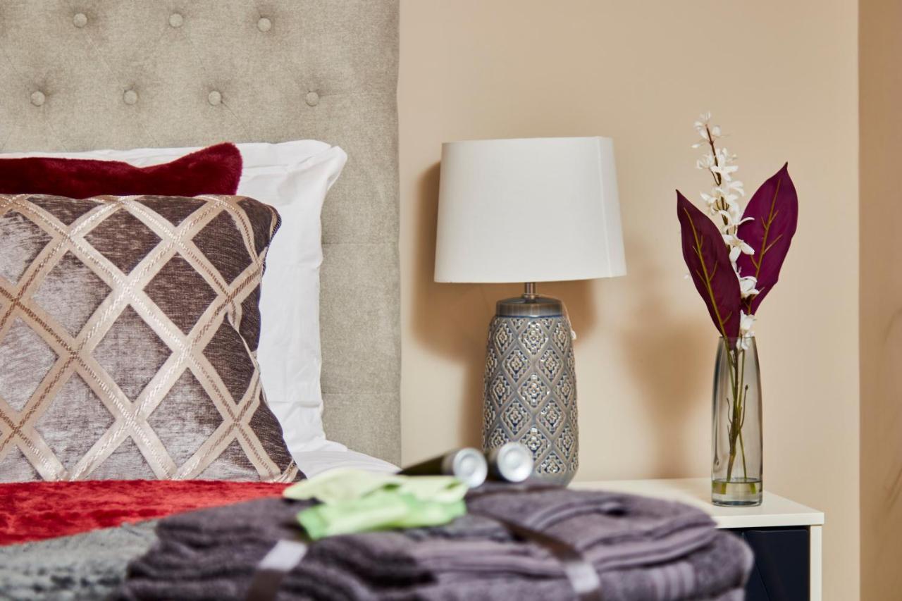 The Stunning Central Harrogate Abode - Sleeps 6 Экстерьер фото